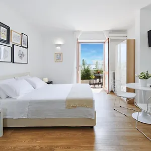 https://luxattico-bb.lecce-hotels.com