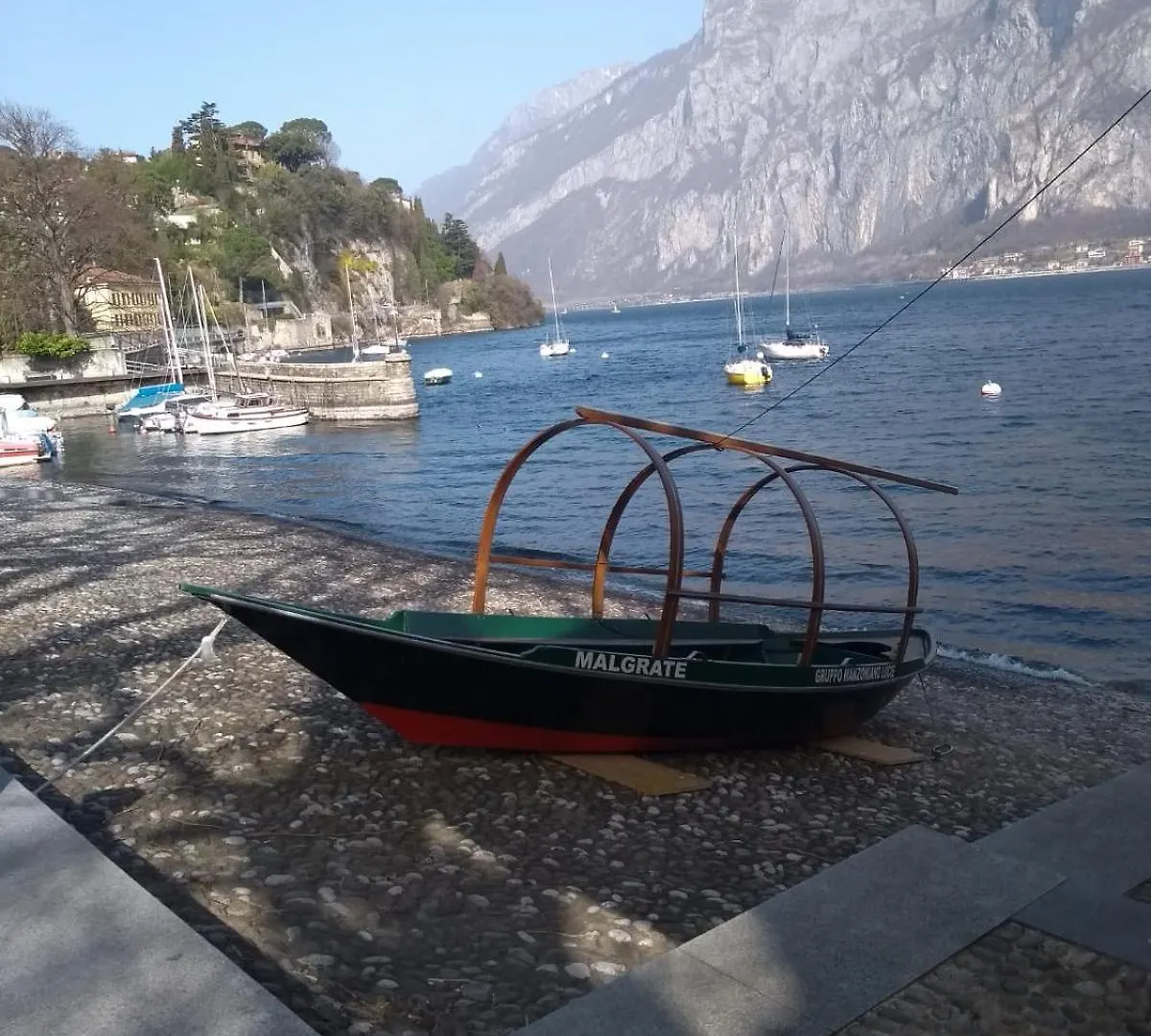 Palazzo Novecento Centro Storico Bed and Breakfast Lecco 0*,  Ιταλία