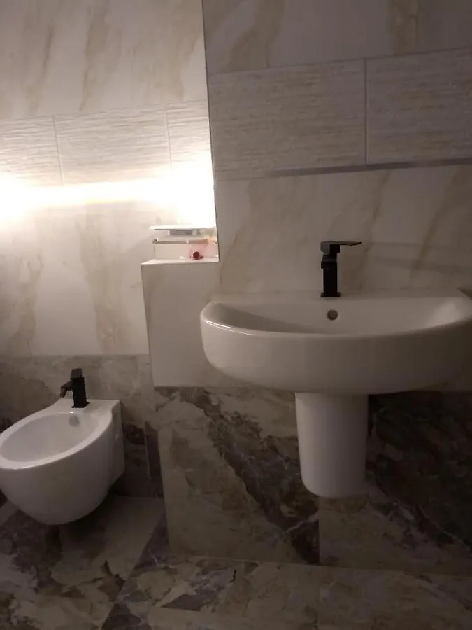 Palazzo Novecento Centro Storico Bed & Breakfast Lecco