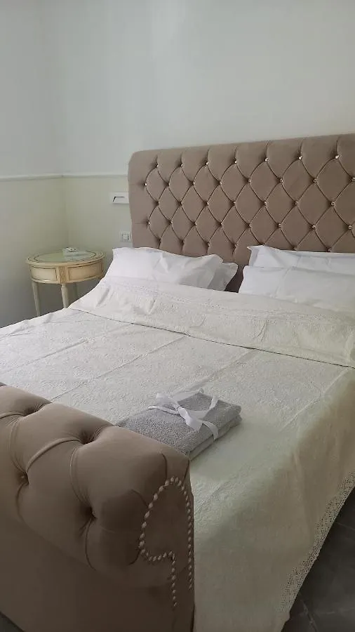 Palazzo Novecento Centro Storico Bed & Breakfast Lecco 0*,