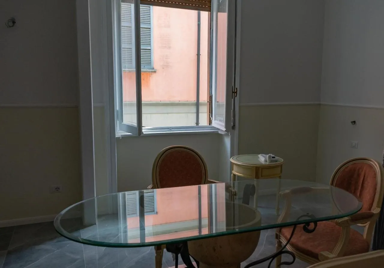 Palazzo Novecento Centro Storico Bed & Breakfast Lecco Italy