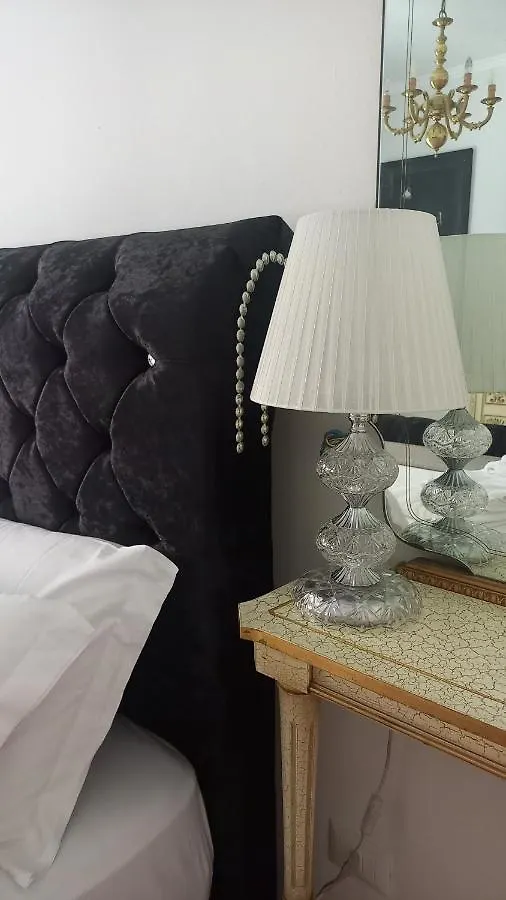 Palazzo Novecento Centro Storico Bed & Breakfast Lecco