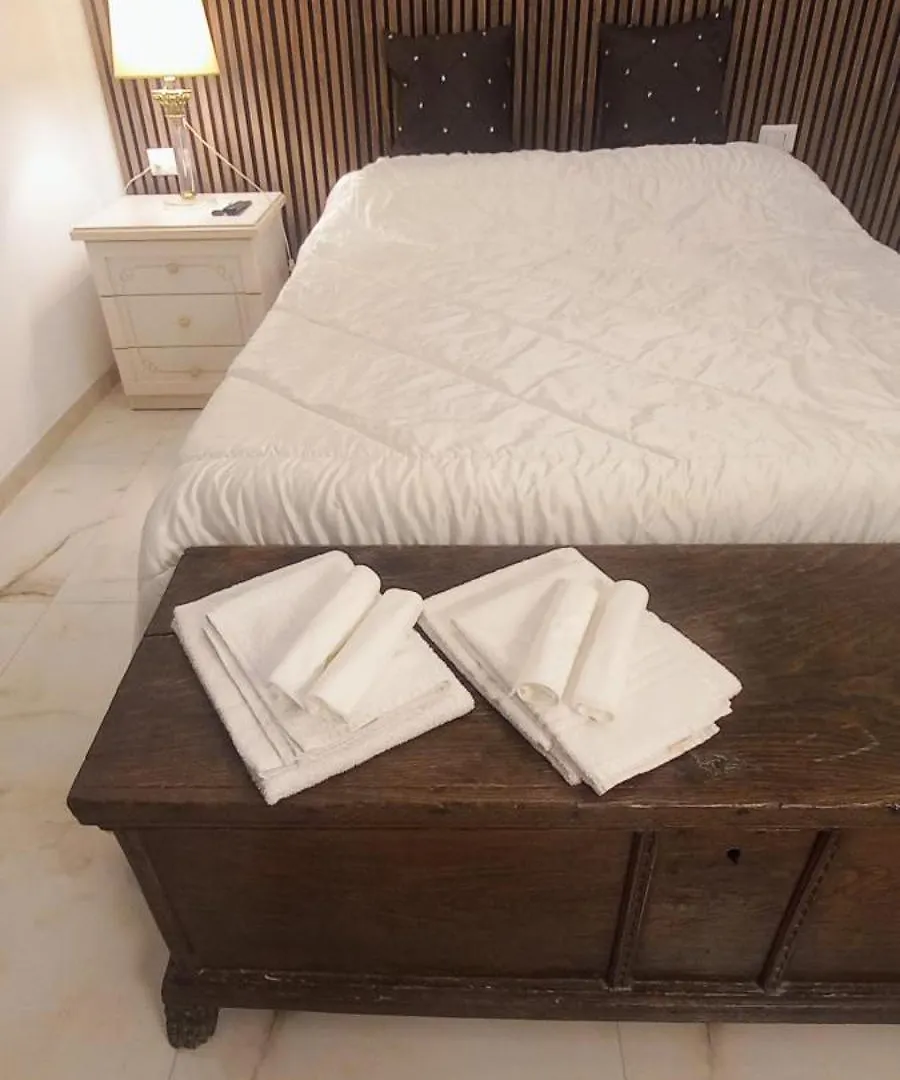 Palazzo Novecento Centro Storico Bed & Breakfast Lecco