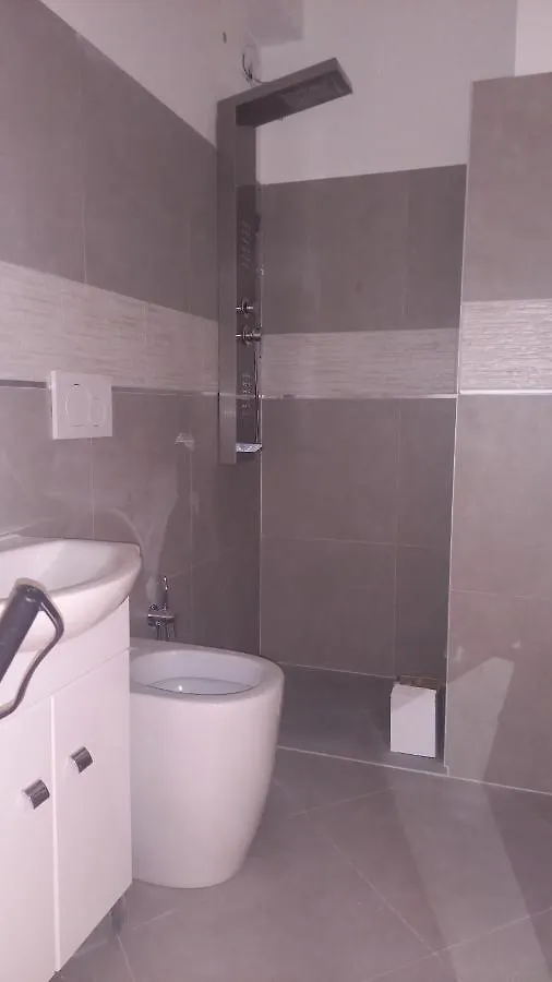 Palazzo Novecento Centro Storico Bed & Breakfast Lecco