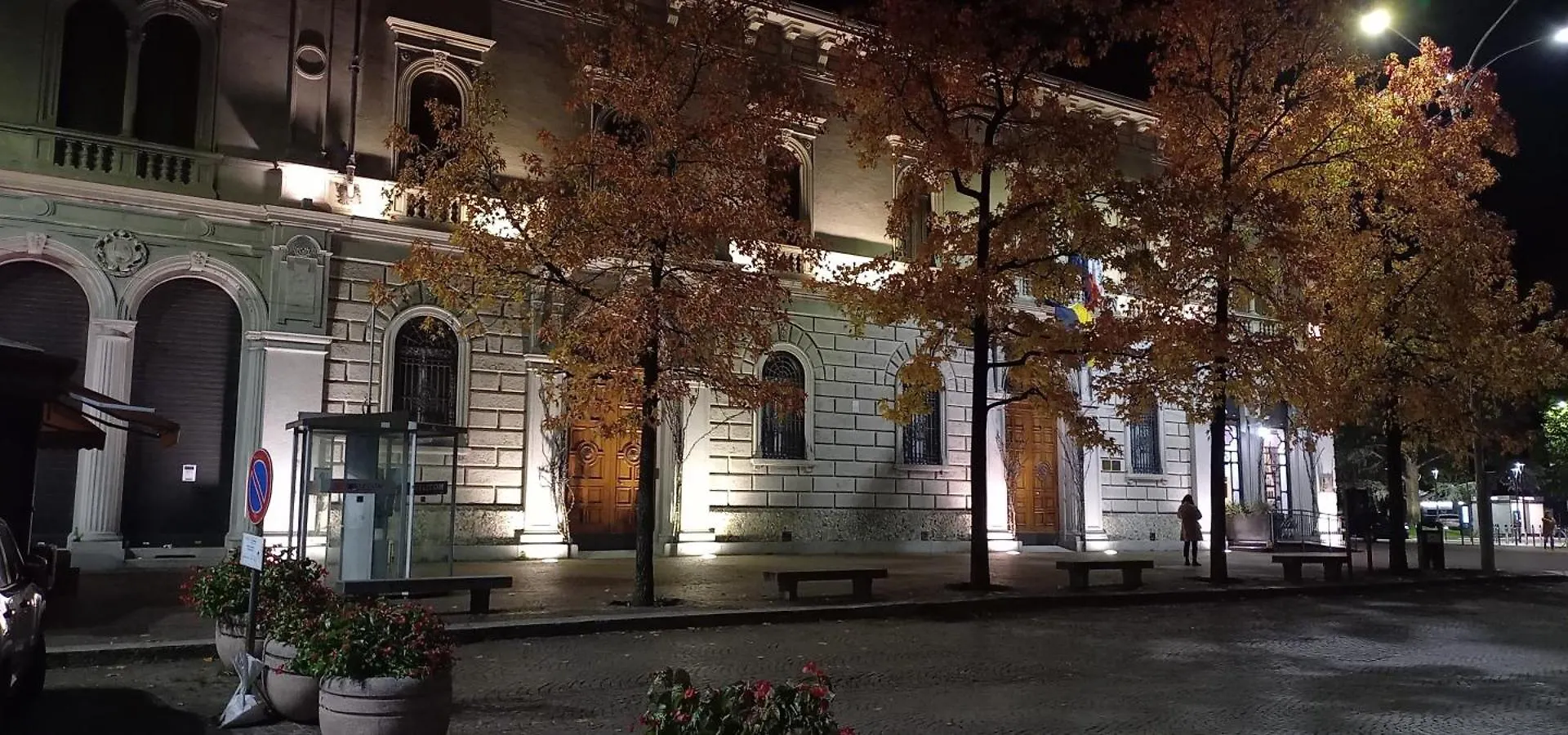Palazzo Novecento Centro Storico Bed & Breakfast Lecco
