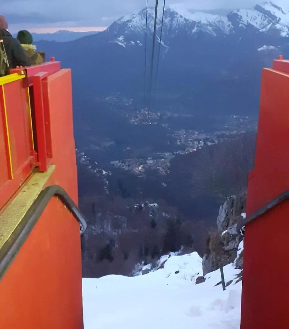 Palazzo Novecento Centro Storico Bed & Breakfast Lecco İtalya